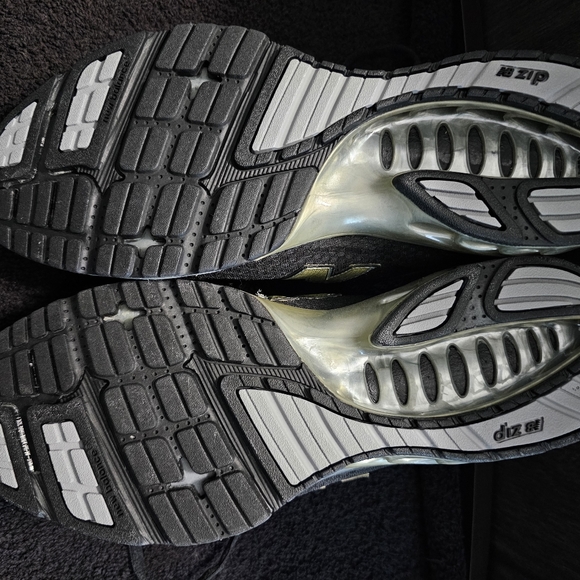 *New Balance Athletic Shoes* - Picture 12 of 14